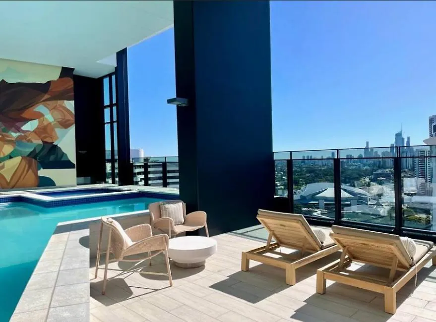 La Jolla Holiday Broadbeach Gold Coast Aparthotel