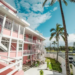 **** Hotel The Pink Coolangatta Australia